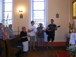 Wizyta międzynarodowej grupy młodzieży w Domu Pomocy Społecznej w Podzamku w ramach ŚDM Kraków 2016r